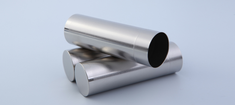 Steel case for cylindrical battery